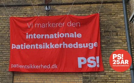 Banner på mur, hvor der står, at vi markerer den international patientsikkerhedsuge